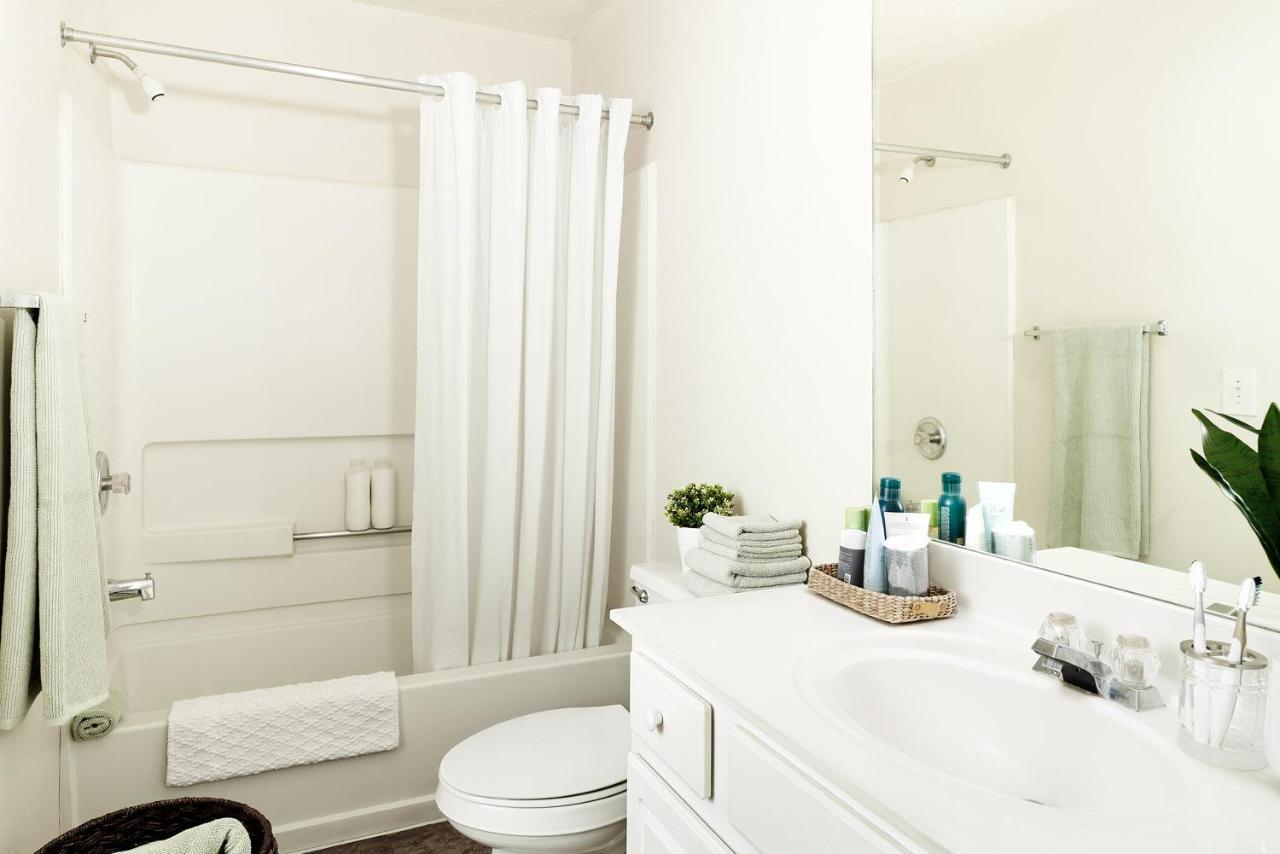 Intown Suites Extended Stay Atlanta Ga - Indian Trail Norcross Bagian luar foto