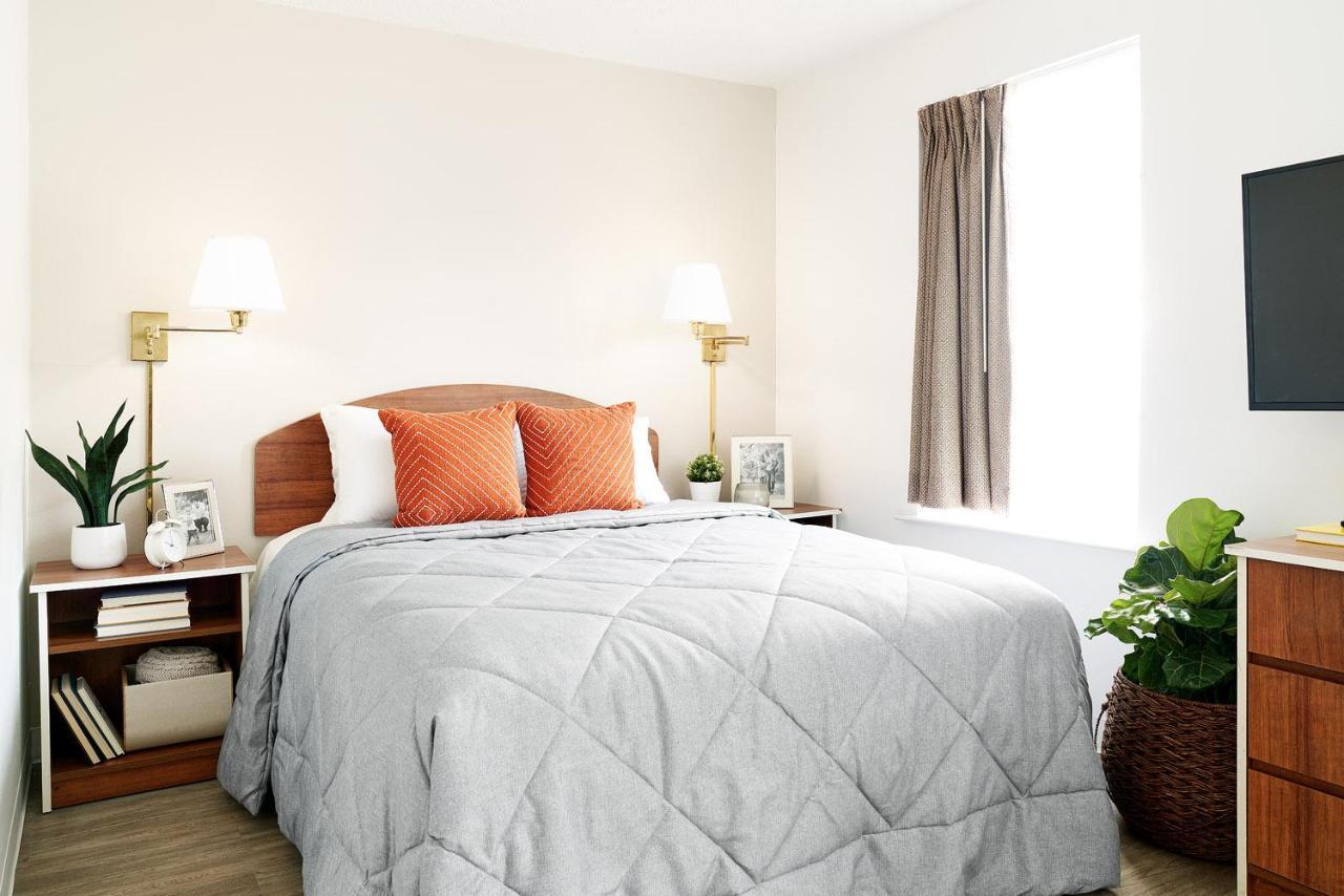 Intown Suites Extended Stay Atlanta Ga - Indian Trail Norcross Bagian luar foto