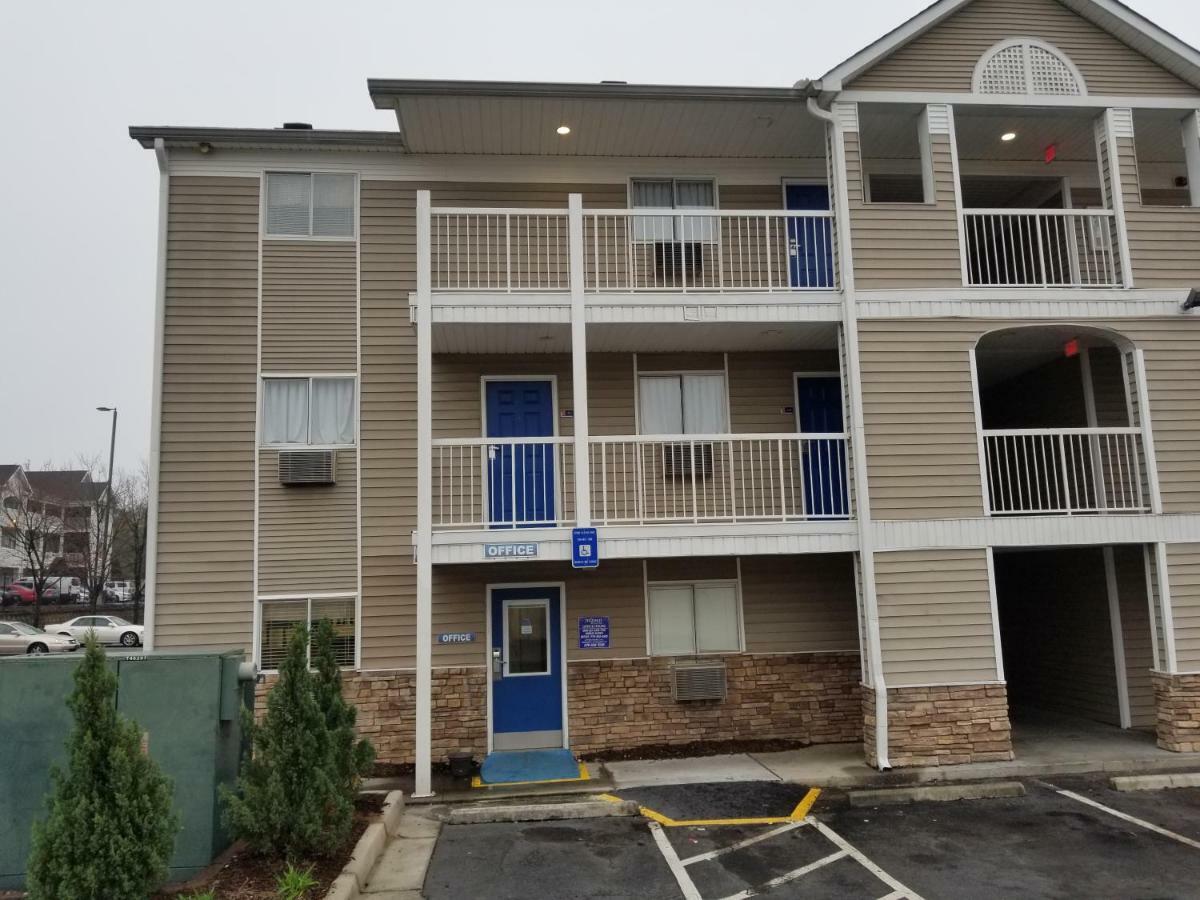 Intown Suites Extended Stay Atlanta Ga - Indian Trail Norcross Bagian luar foto